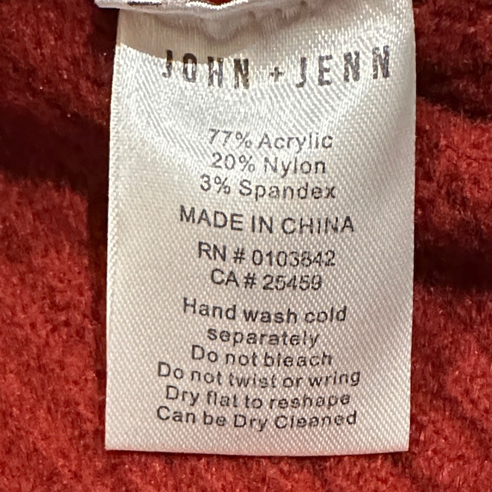 John + Jenn Burgundy and Pink Crew Neck Sweater​ - Picture 8 of 8